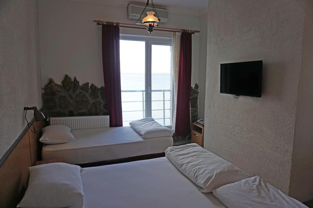 Aqua Boss Hotel Eceabat Eksteriør bilde